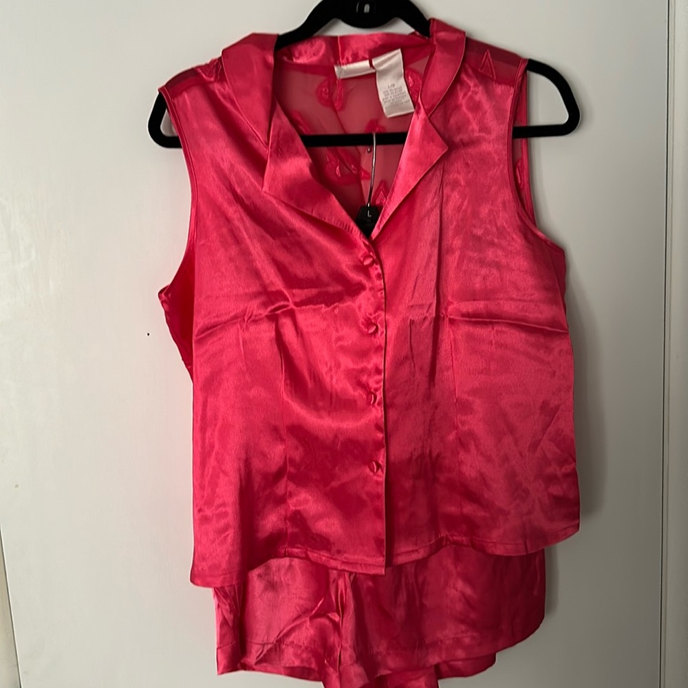 Set of Delicate Treasures Intimates sleeveless top with matching shorts